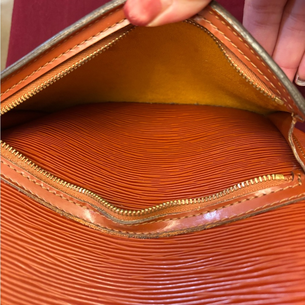 LOUIS VUITTON Epi Gobelins Backpack Tassil - Picture 6 of 15